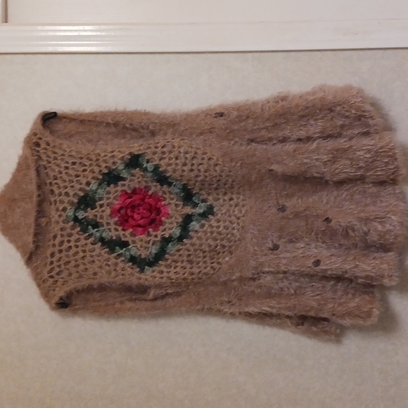 SoHo Chick sweater - Picture 2 of 4